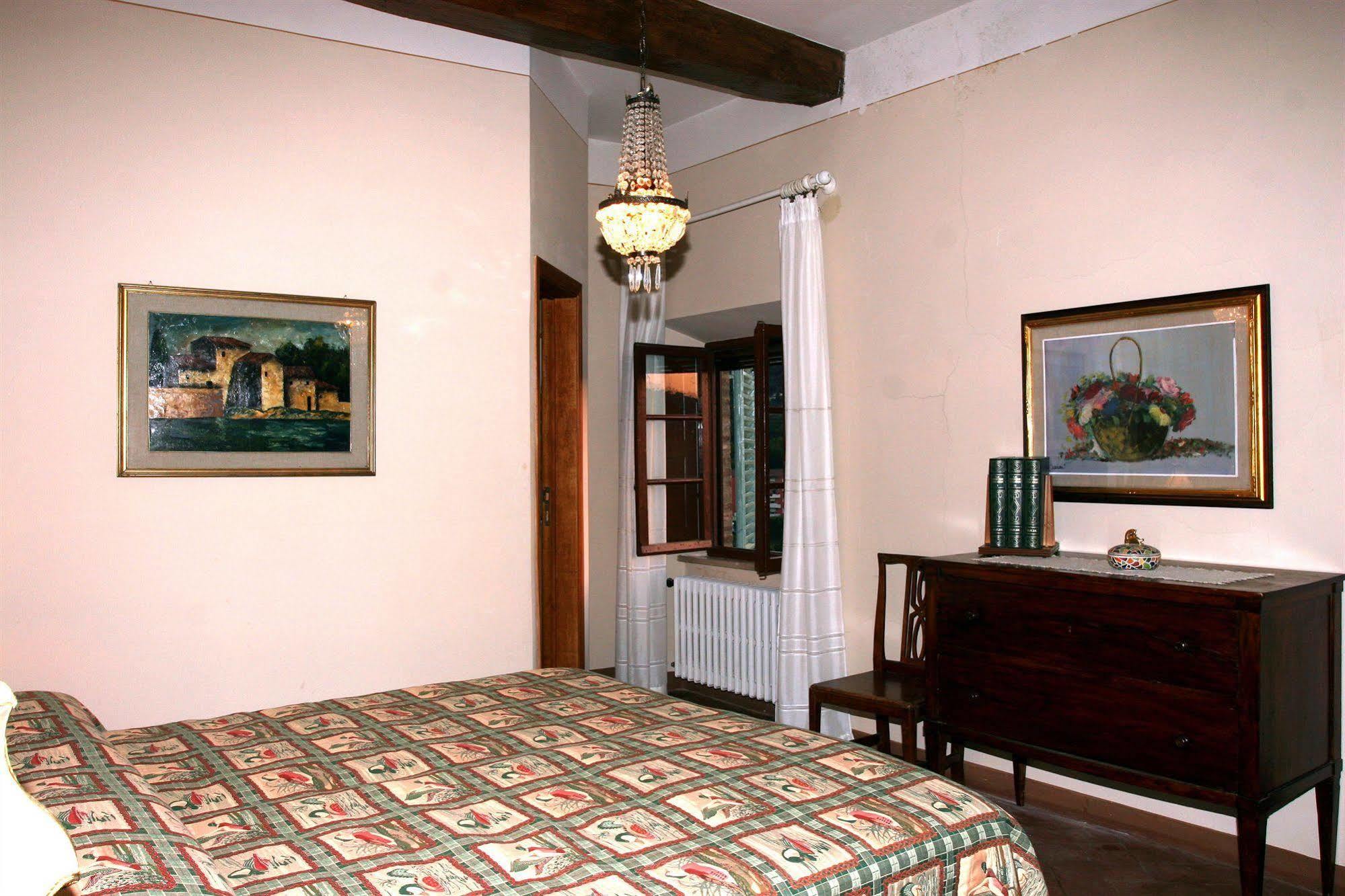 Castello Di - Residenza D'epoca