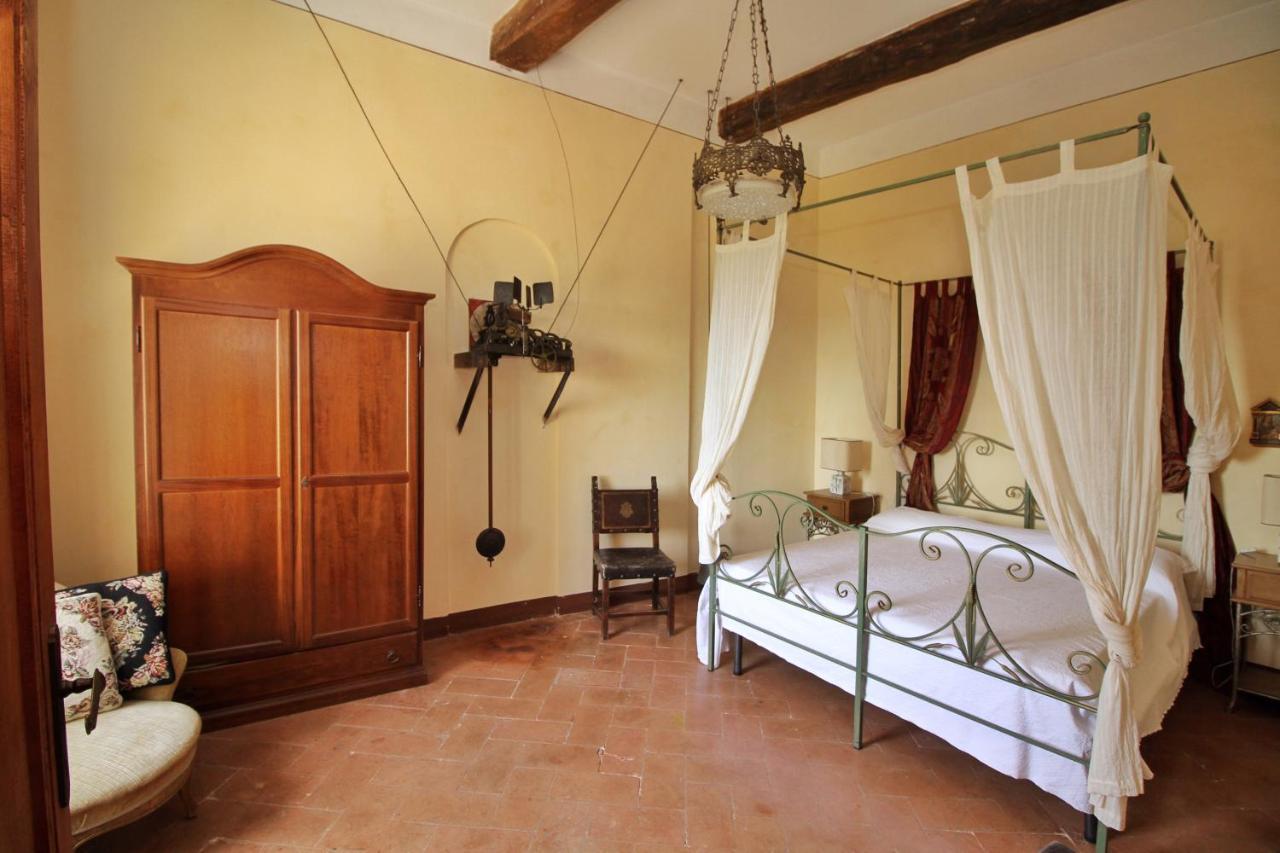 Castello Di - Residenza D'epoca Bed & Breakfast