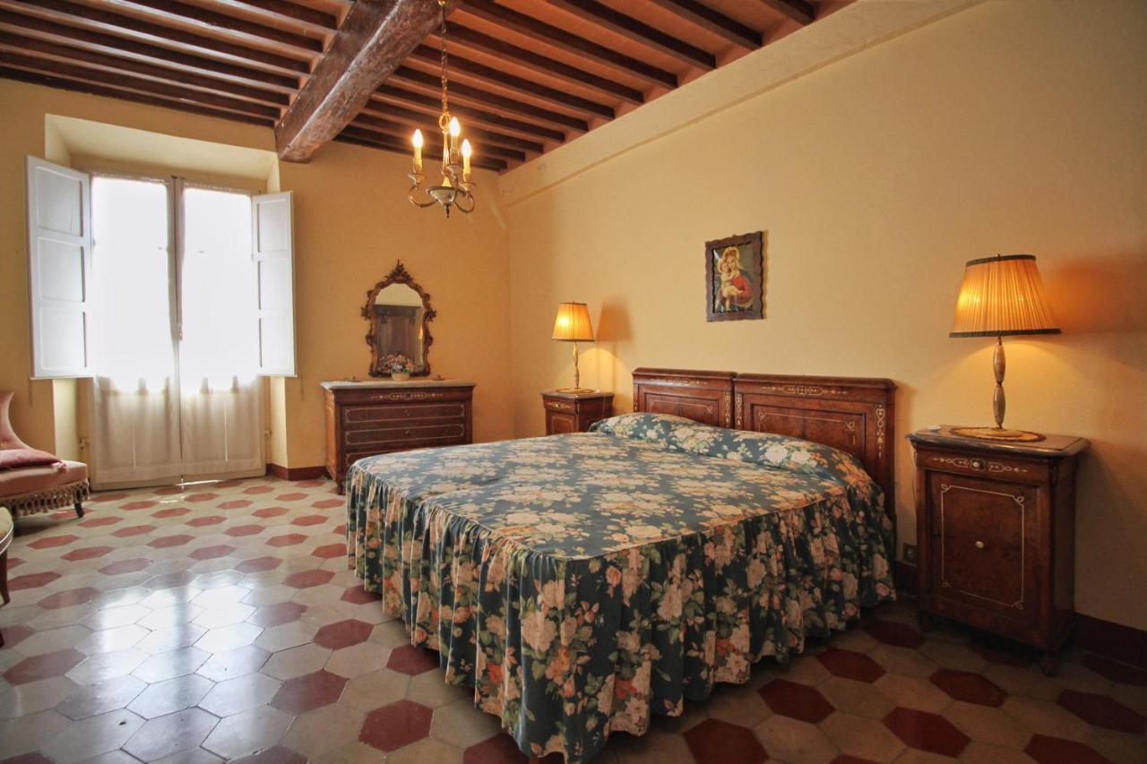 Bed & Breakfast Castello Di - Residenza D'epoca 4*