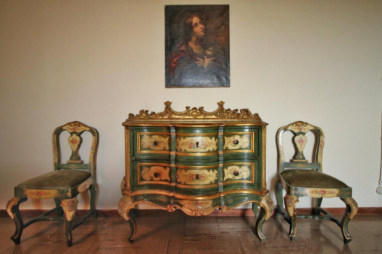 Castello Di - Residenza D'epoca Bed & Breakfast 4*