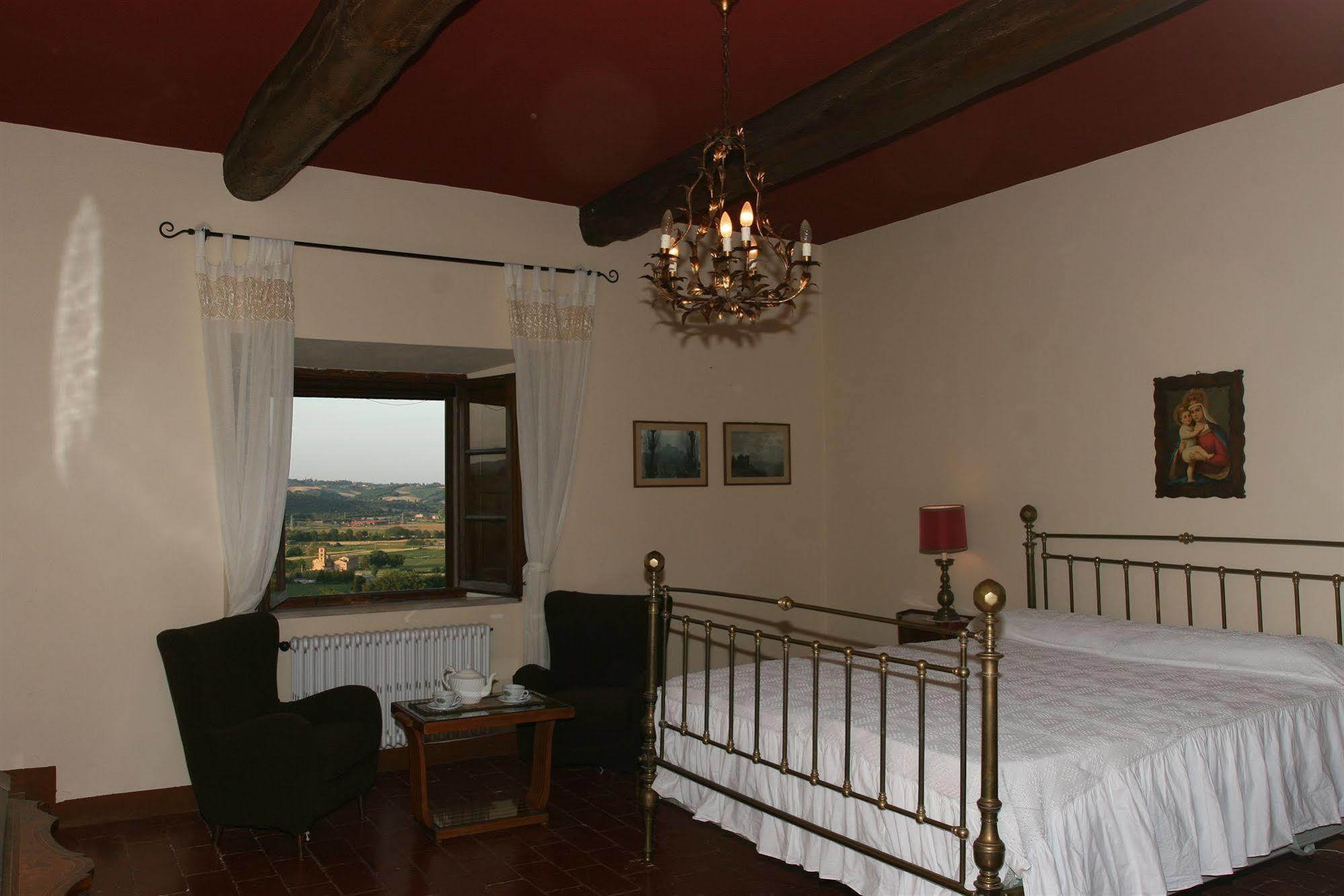 Castello Di - Residenza D'epoca